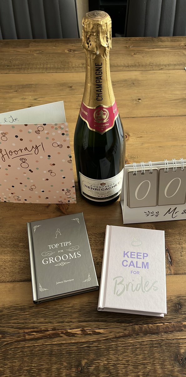 JemWignall's tweet photo. Feeling lucky to work in such a lovely team 🥰 https://t.co/NU74Grk9f4