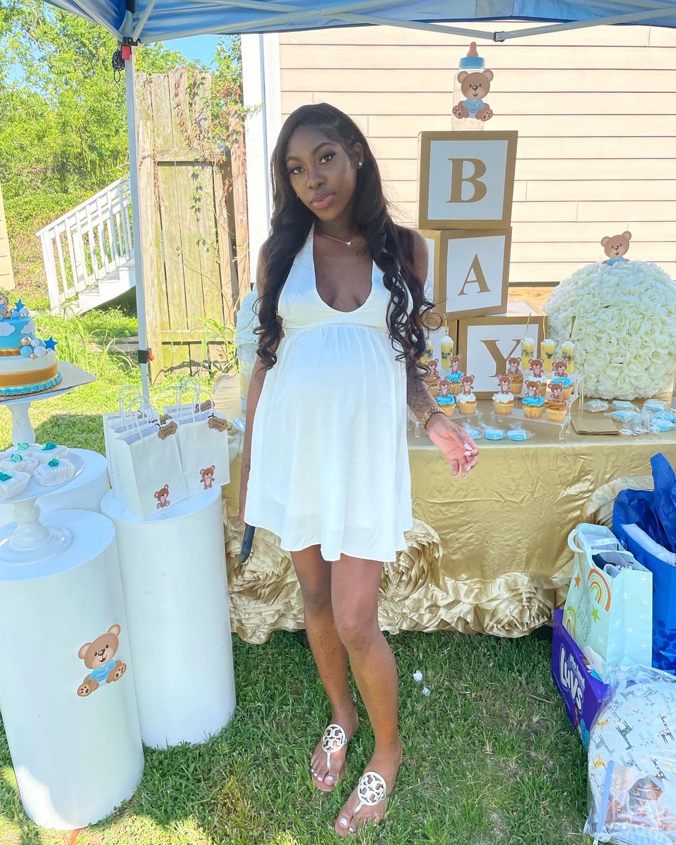 braaione's tweet photo. i can’t wait to meet my fav🥰🧸 #babyshower #boymom https://t.co/aNYuzGTORl