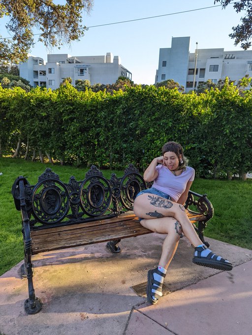 Thanks LA its been real.  I'll be back very soon. https://t.co/nuIjmLUpWT<a href="/tag/pinkhair"class="tags"><span>#pinkhair</span></a><a href="/tag/slut"class="tags"><span>#slut</span></a><a href="/tag/tattoogirl"class="tags"><span>#tattoogirl</span></a><a href="/tag/drenched"class="tags"><span>#drenched</span></a><a href="/tag/milkgi"class="tags"><span>#milkgi</span></a>