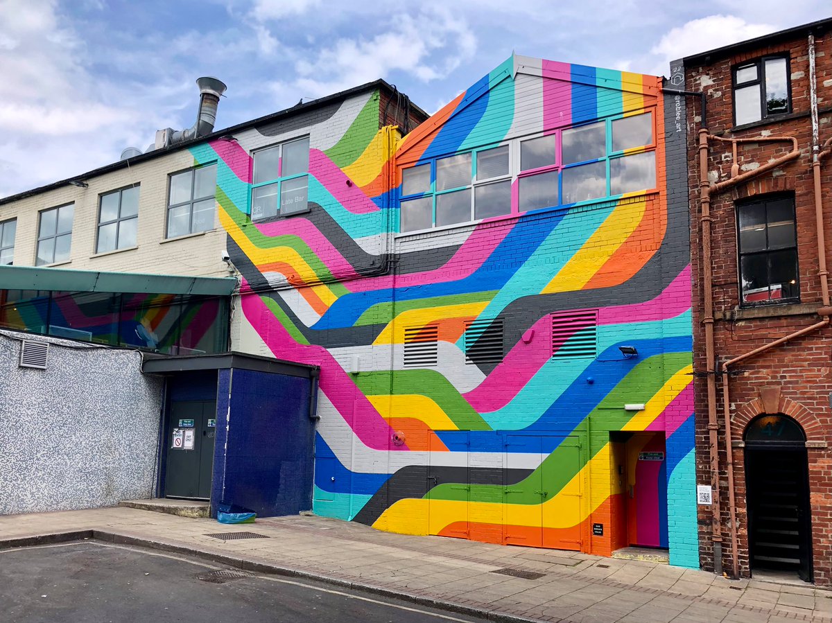 steelcitysnaps's tweet photo. Here’s a fab new mural by @roblee_art on the side of the @ForumSheffield &amp; @TrueNorthBrewCo to celebrate the brewery’s 30th anniversary! It was unveiled during the jubilee weekend at the beginning of the month and it’s absolutely brilliant 😍 #Sheffield #SheffieldStreetArt https://t.co/44BjloU2H7