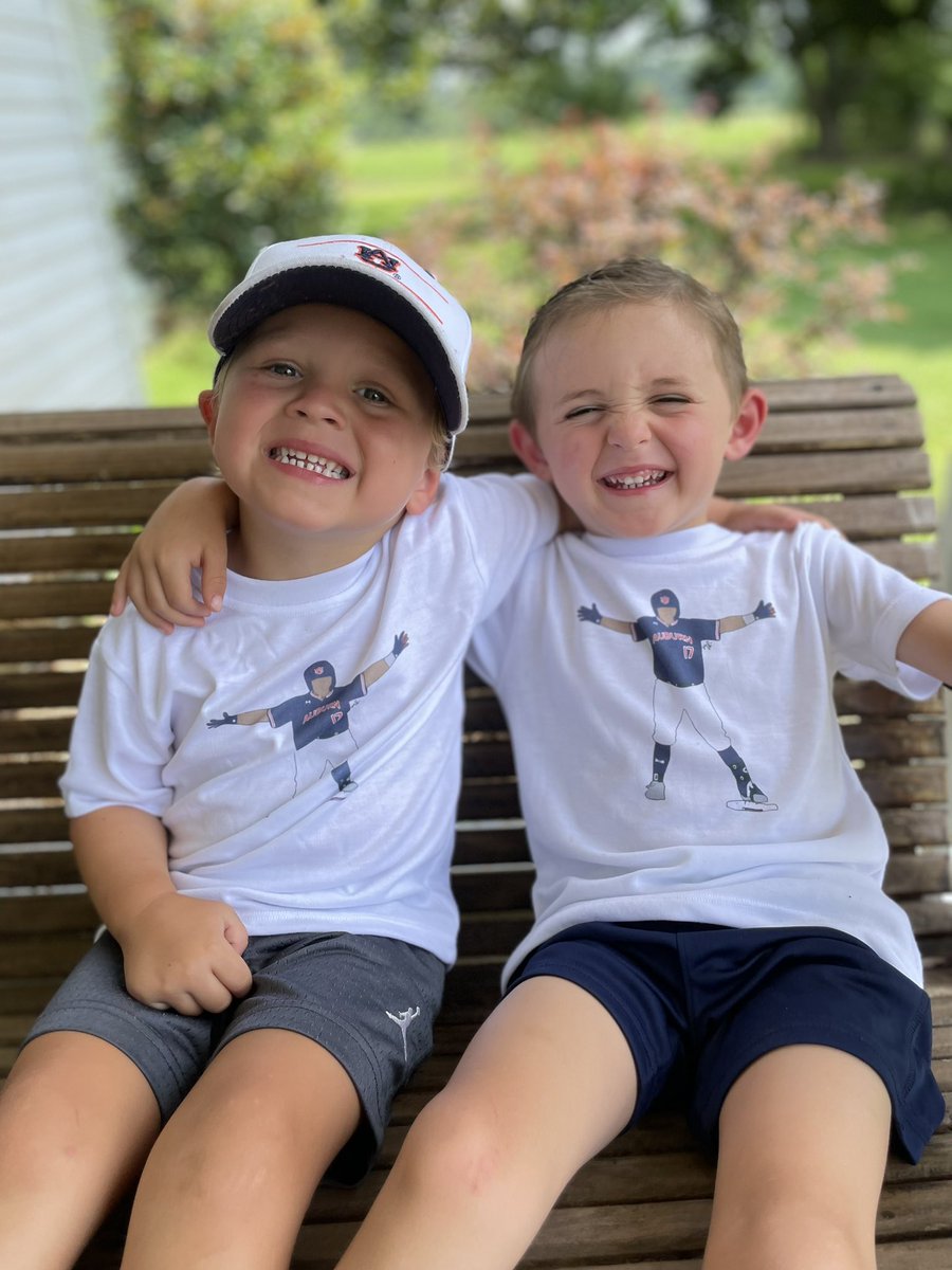 MurphyBaley's tweet image. big @SonnyDichiara fans @AuburnBaseball