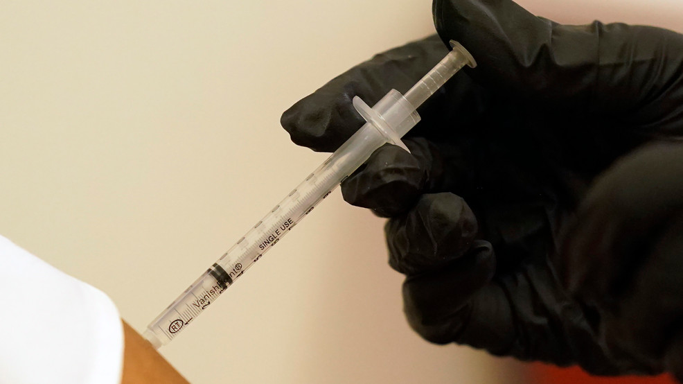 KATVNews's tweet photo. A new study published in the #NewEnglandJournal of Medicine is backing up claims that natural immunity provides greater protection from #COVID19 infection than multiple vaccine doses.
https://t.co/fzC2I9TM2m https://t.co/xmYt40EKeD