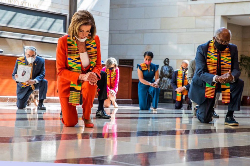realDailyWire's tweet image. Never forget when Dems kneeled while wearing African garb a couple years back