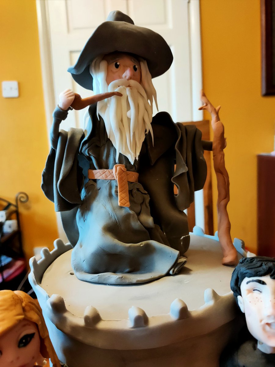 j_pidduck's tweet photo. My wife has turned the characters from my first #fantasybook Slave Girls and Amazons into a cake! I absolutely love it! Kudos to #suesbakehut https://t.co/omnkuCeq2o
