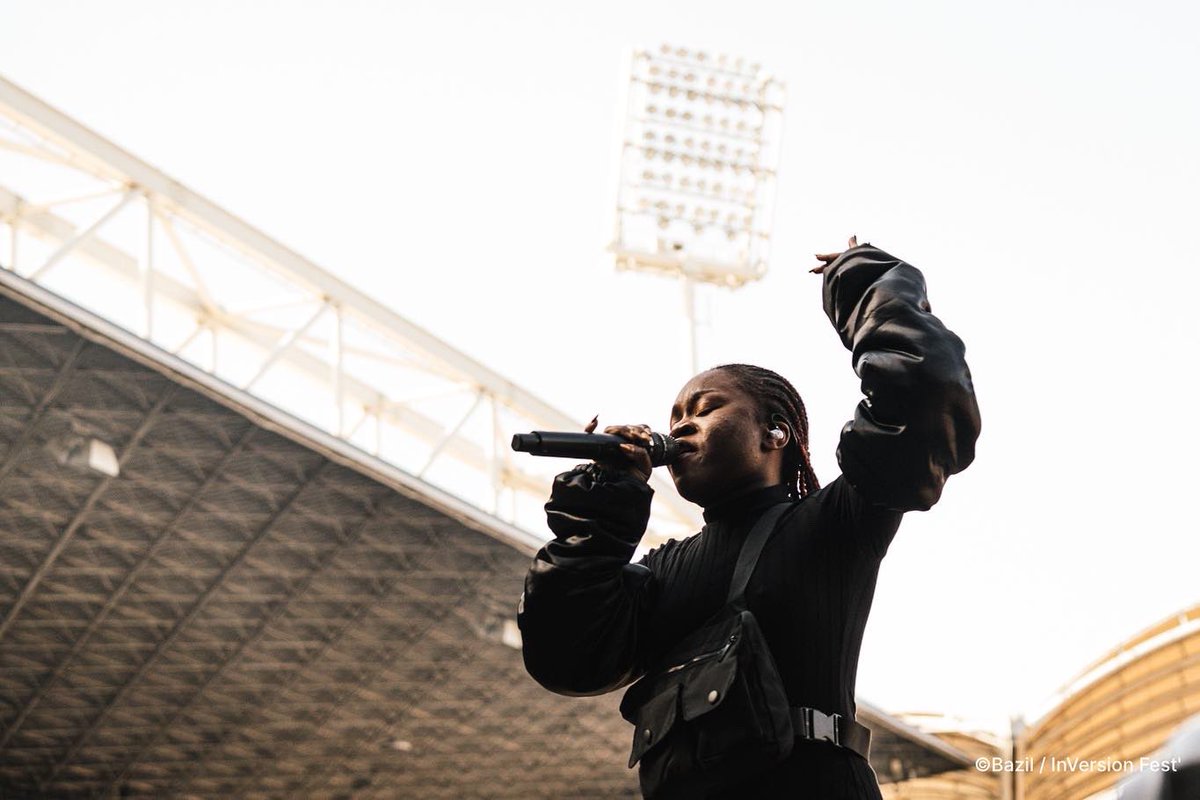 LeLOURugby's tweet photo. 𝐐𝐮𝐞𝐥𝐥𝐞 𝐩𝐫𝐞𝐦𝐢𝐞̀𝐫𝐞 @Inversionfest ! 🎶✨
Retour en images sur les artistes qui ont sublimé le Matmut Stadium de Gerland le temps d’un week-end.🔝
Et vous, quel était votre concert préféré ?
•
#InversionFestival https://t.co/1eJIqeh2XM