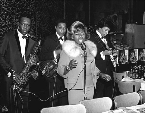 #BlackMusicMonth 

Esther Phillips backed by King Curtis, Cornell Dupree and Jimi Hendrix (1966)