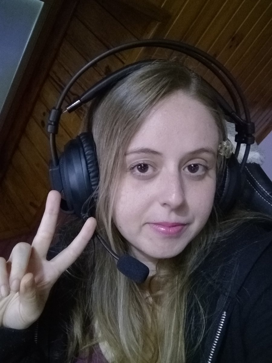 MarScared's tweet photo. Pochillos ya cumplimos la meta de subs y vamos a hacer extensible este finde, minimo 12 horas!!
Estoy pensando en hacer podcast donde podeis participar y acepto ideas
Dormiré en strim? Lo pensaré xD
Pero sí vamos a hacer fiesta de pijamas uwu https://t.co/eiz58WZ0zM
