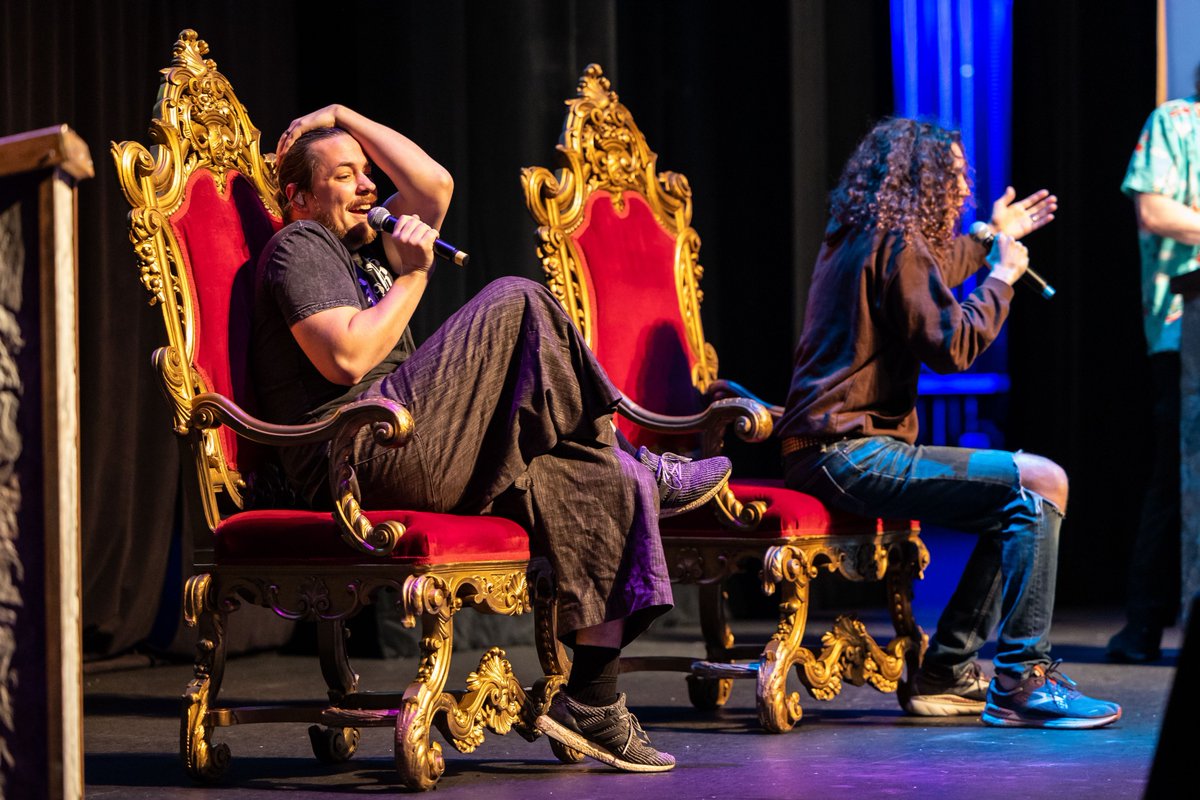GameGrumps's tweet photo. Tour rules. Thanks to @TaylorPettitt for the pics. Who's coming out to see us in Boston, Albany, Toronto, Cleveland, St. Paul or Chicago? https://t.co/nJNUw2kIJz