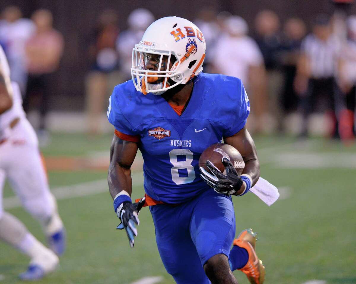 #AGTG After a great conversation with <a href="/CoachGabeLynn/">Gabe Lynn</a> i’m blessed and honored to receive an offer from Houston Baptist University! 🔵🟠 #DawgsUp @HBU_Football <a href="/HightowerFB/">HIGHTOWER FOOTBALL</a> <a href="/CoachScottTX/">Sam Scott, M.S.</a> <a href="/Ichabod_CMac6/">Colonious McNeal, M.A.</a>