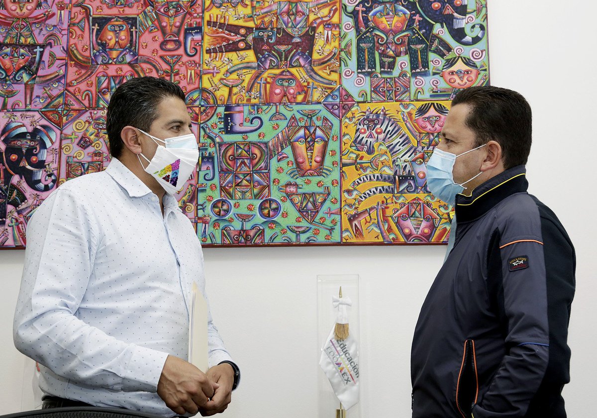 geramonro05's tweet photo. Al reunirme con @abuzeidLozanomx, Presidente Municipal de #Ixtlahuaca, platicamos sobre las acciones que en materia educativa realiza el Gobernador @alfredodelmazo, en el municipio para beneficio de las familias del #Edoméx. https://t.co/e6uCVfShNp