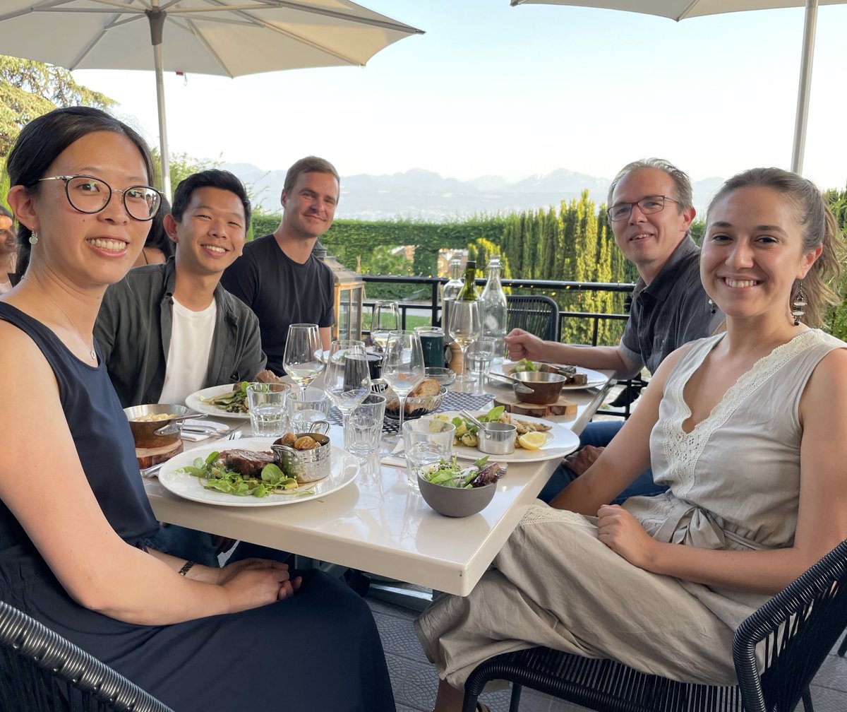 edlyn_MTL's tweet image. Kicked off the week by hosting Rene @KettingLab from @imbmainz. Rene was invited by the PhDs &amp;amp; Postdocs for the @cig_unil Seminar Series. Fun&amp;amp;fruitful discussions about the #RNAiboom #smallrnas #academia #wormvsfish #labtraditions Come back soon to see more of Lausanne!