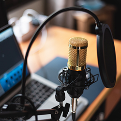 Tuesday at #ExhibitorLive, I'll be presenting "You Know What to Measure - But How Do You Actually Measure It?" and "Visual Storytelling: How to Get Started Producing Memorable Digital Events" with Victor Torregroza, @Intel.   Join me! ow.ly/qqjr50JC3L8