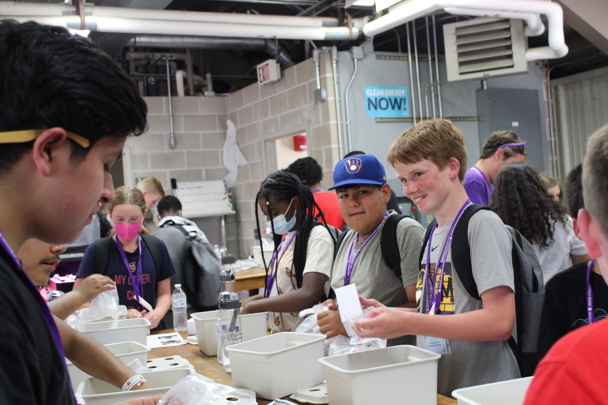 UWWPreCollege's tweet image. Our STEER students have been learning about math, science, sustainability, and so much more as the week goes on! 
#uww #uwwprecollege #uwwpc #STEER #STEM