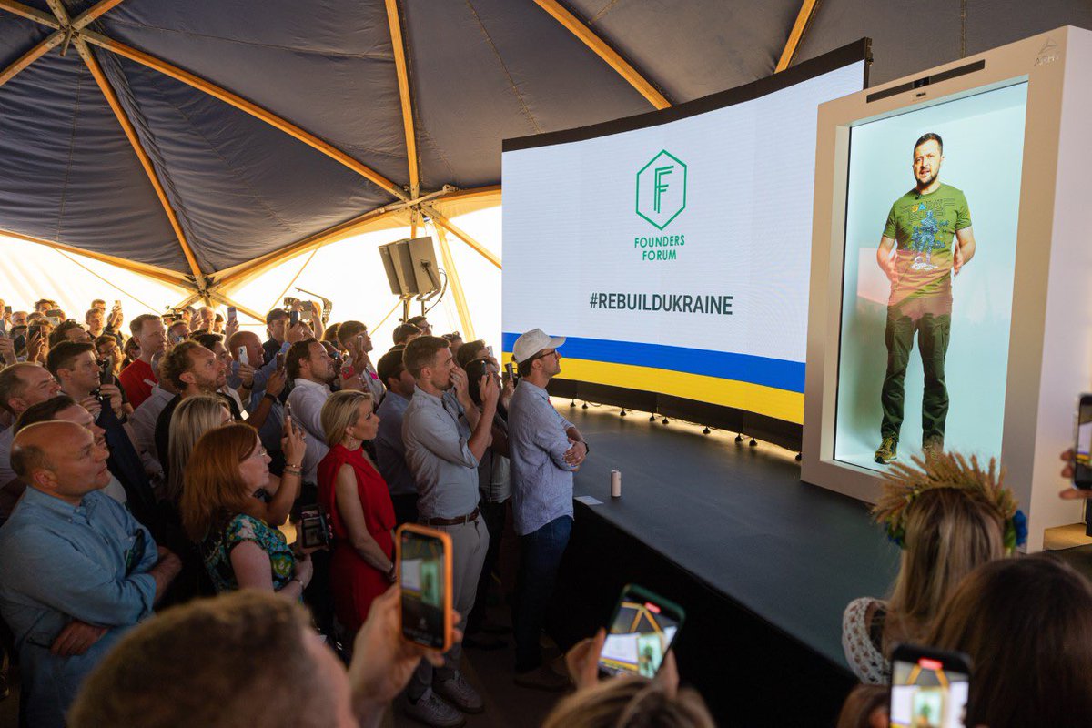 BeFC_global's tweet photo. This year, 2022, all founders had a once-in-a-lifetime opportunity to listen to the President of Ukraine, Volodymyr Zelesky, using a hologram with the goal of uniting as one tech to rebuild the country.
#FFLondon22
#FoundersForum
#FFLondon
#WhereTheFutureUnfolds #BeFC https://t.co/XiDXzpmfiy