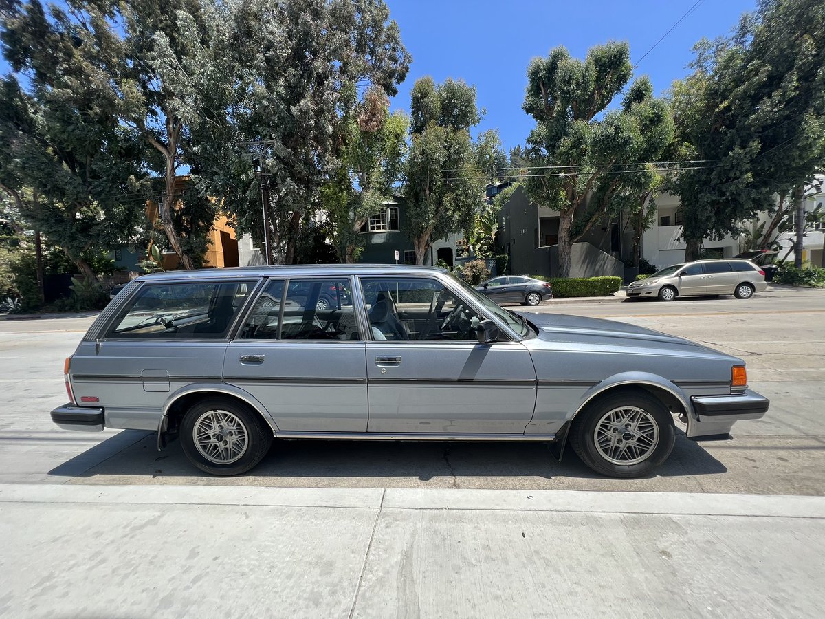 axkxi's tweet photo. My car was stolen from my apartment garage last night at Torrance CA. 

It is a 1986 Toyota Cressida Wagon. 
Lisence plate # 1RBN083
If anyone sees it or might know where it could be located, please let me know! https://t.co/jsn4ANqgF5