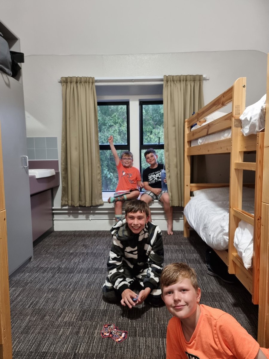 bishop_ce's tweet photo. Impressive room inspections ✅️
Game of rounders ✅️
Washed (mostly) and ready for bed ✅️ https://t.co/Y189MlDsKQ
