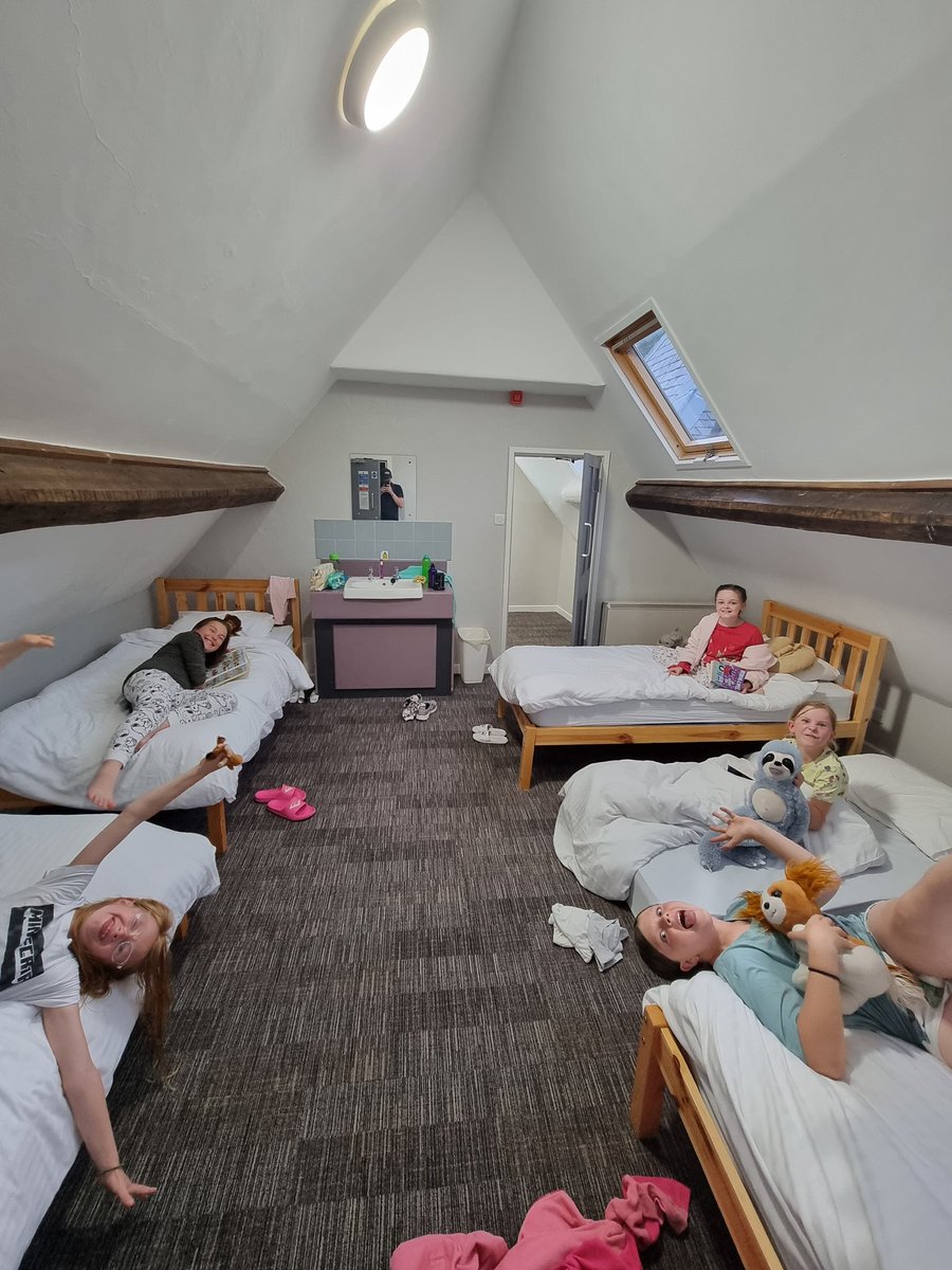 bishop_ce's tweet photo. Impressive room inspections ✅️
Game of rounders ✅️
Washed (mostly) and ready for bed ✅️ https://t.co/9AaysvRULZ