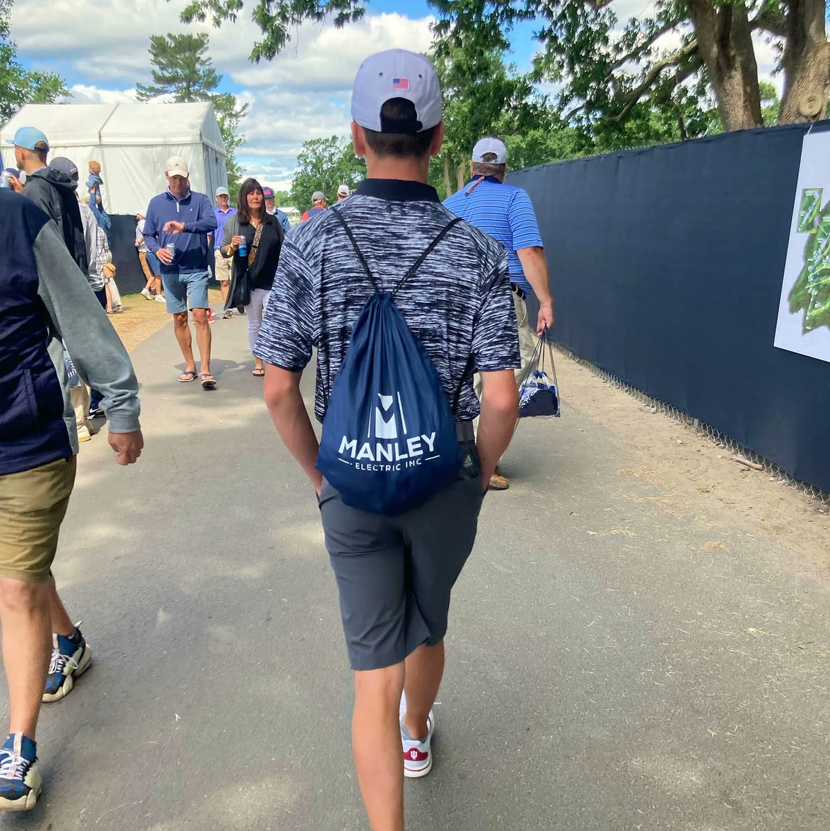 ManleyElectric's tweet photo. Over the weekend, Manley Electric was representing at the 2022 U.S Open. To get your own Manley Electric Merch, check out our giveaway and enter for your chance to win!🙌⛳️⚡️
.
.
.
#ManleyElectricInc #electriciansofinstagram #electrician #contractor #usopen2022 #Power #Energy https://t.co/Xdp2NjiHxw