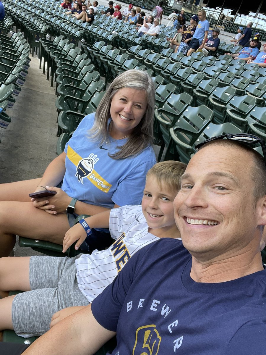 ChrisHooks0223's tweet photo. @CarolinaMudcats @Brewers #MudcatsFun #Thisismycrew

All the way from NC!!! LETS GO BREW CREW AND MUDCATS!!!! https://t.co/kdpe8neWtF