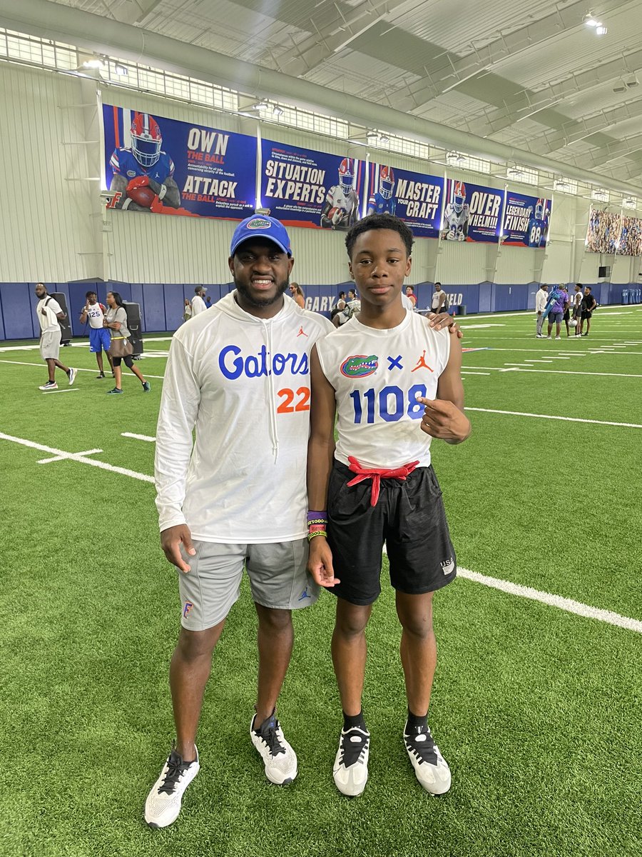 MilesAllard's tweet photo. I had an amazing day @UF 🟠🔵🐊today, truly blessed! Out of the 12 reps I had on 1on1’s, only 2 passes were completed while covering. @coach_bnapier @ClavensC @PToney @kearycolbert @Mansell247 @GatorsFB @TJH3_ @CoachMPeterson @Andrew_Ivins @larryblustein https://t.co/db5Et84GgQ