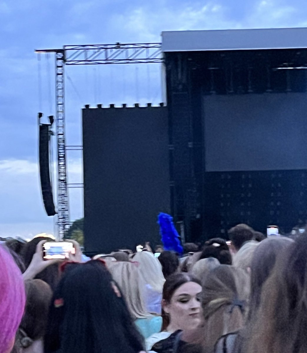 Celeb spotting at #hslot #hslotmanchester2 #harrystyles #margesimpson #celebspotting