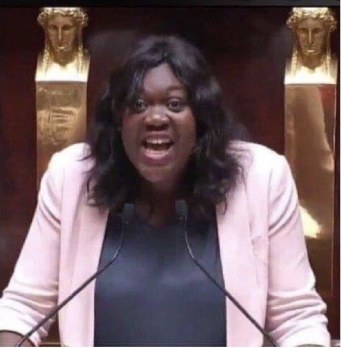 Cette fois ci Laetitia Avia a mordu la poussière dans la 8e circonscription de Paris.
#legislative2022