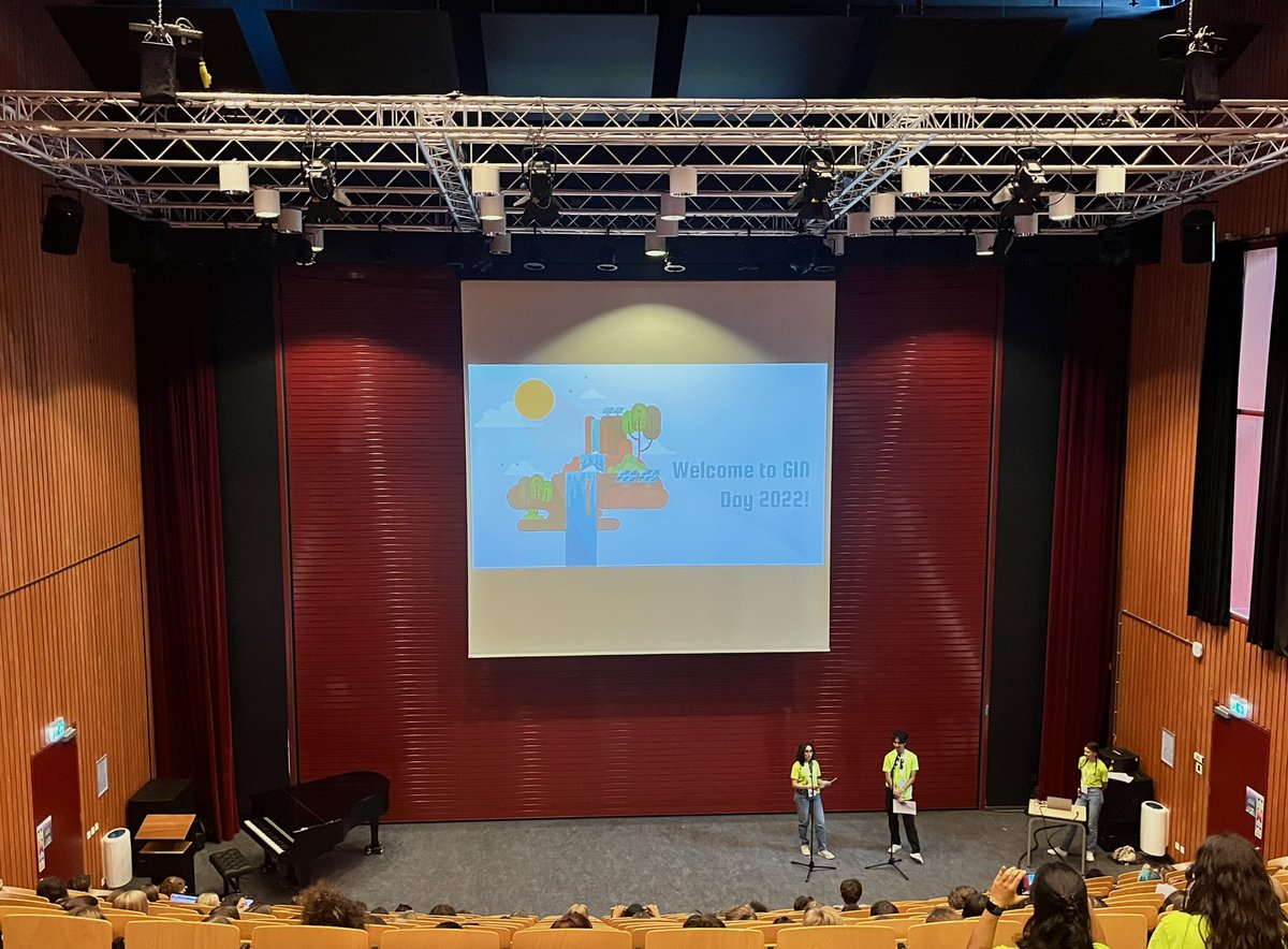 ShiRLeeNeeLRihS's tweet photo. 1/2 As I round up my work on @eu_echo’s #ClimateConnect campaign🌍📣I applaud the zeal of @ishthehaguenl students &amp; teachers during #GlobalIssuesNetwork Day🗣learning about🇪🇺EU’s role in #DRR &amp; #humanitarianaid, coming up with ideas/solutions to address the #climatecrisis &amp;… https://t.co/RRbTLShSeT