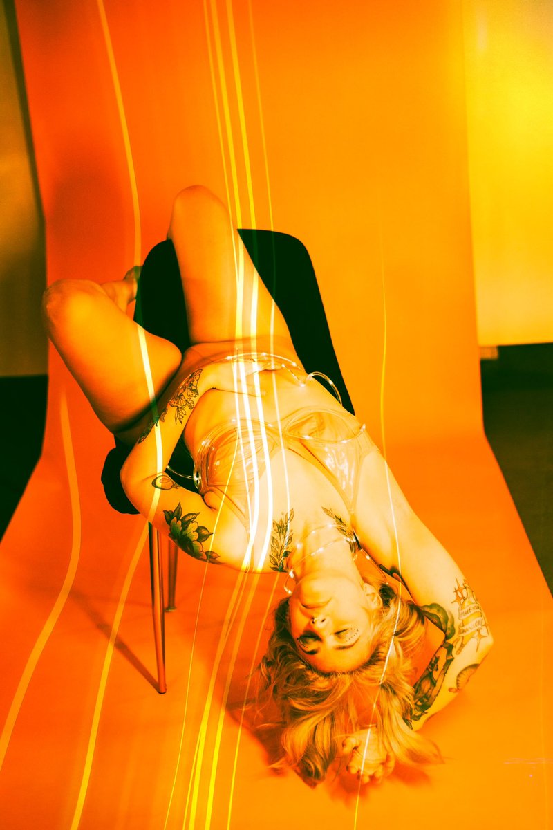 KlingDeidra's tweet photo. If you could turn it off, you wouldn’t.  

Model Mia 

#photography #fineartphotography  #deidrakling https://t.co/YCF1U1qkHB