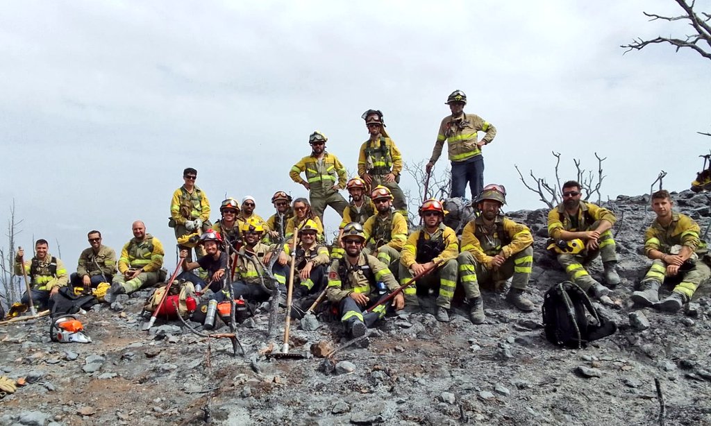 AT_Brif's tweet image. 🔴PARTE DE INTERVENCIÓN 20/06/22➡️3 #BRIF de @mitecogob han intervenido en 5 #IIFF

🔥#IFCastejónDeTornos TE
👨‍🚒@BrifDaroca RD
👨‍🚒@BRIFpradotwit RD

🔥#IFLegarda NA
👨‍🚒@briflubia

🔥#IFUjué NA
👨‍🚒@BRIFpradotwit
👨‍🚒@BrifDaroca

🔥#IFArtesaDeSegre LL
👨‍🚒@briflubia RD
📸Team BRIF Lubia
➡️