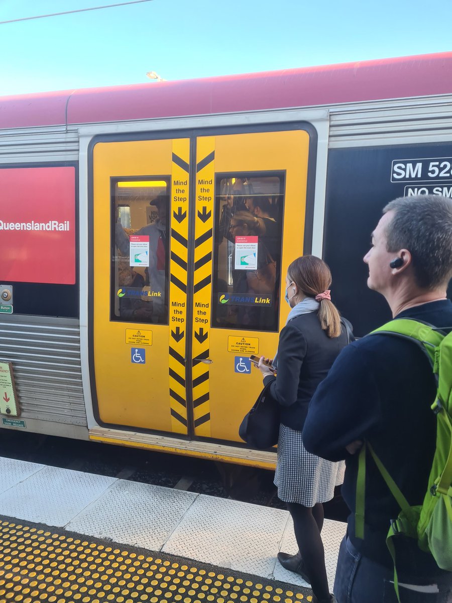 samsnellboss's tweet photo. There is an announcement: "the next train is a 3 car service."
It's peak hour. Is there even going to be room? Am I going to be even later. We are packed in like sardines. Some cant even get on. SORT YOUR SHIT OUT. #classictranslink #Brisbanetransport #nothappyjan #DOBETTER https://t.co/L6k8X2kMye