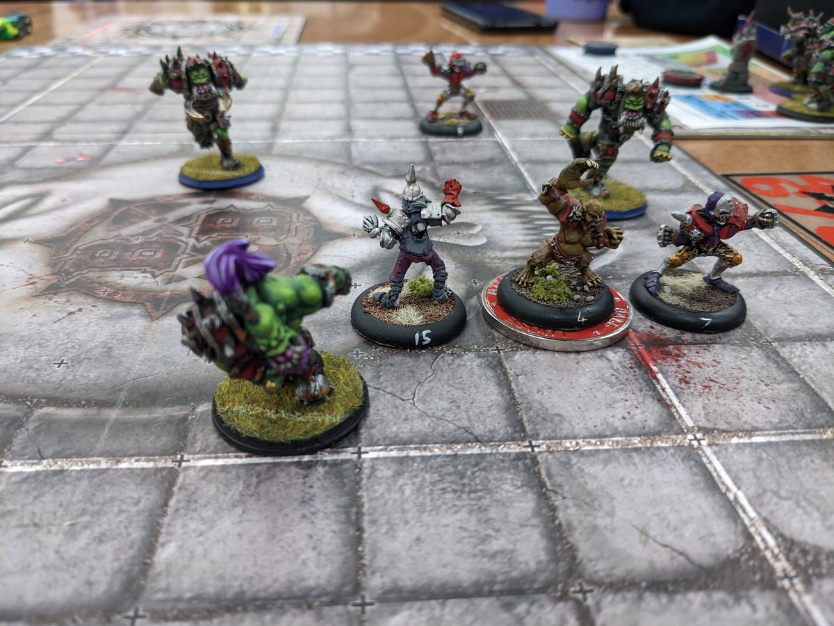 SkabbLeague's tweet photo. We played some practice games to see how Tourplay handles Sevens. It's a really slick app and I recommend it to any league commissioners.
This is Ghouls Verne on my Scouting For Ghouls team about to be beaten down by some of Oli's orcs.
#bloodbowl #bloodbowlsevens #tourplay https://t.co/021XuSoVxw