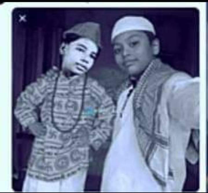 यही है  अपने सहाब 🎅👈 और  अब्बास  🤔😱😂