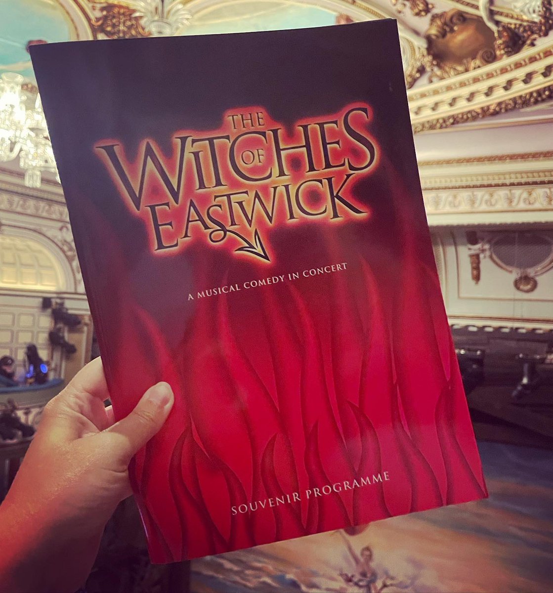 LoolabellePC's tweet photo. 21 years later and I get to see the musical that changed my life. It’s still so good. Thanks @MariaFriedman1 for directing this and performing Loose Ends! Brilliant job. The audience was electric. #theatre #greatnight #greatnightwithfriends #woe #witcheswestend #witchesofeastwick https://t.co/aMDOVeUK91