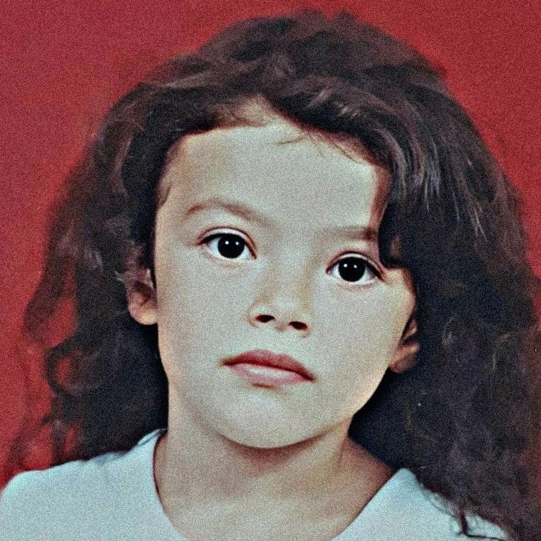 mariamsleman73's tweet photo. Bu küçük kızın şimdi 29 yaşında olduğuna inanamıyorum
#GizliSaklı #SinemÜnsal 🤏🤍😭 https://t.co/sh0mUQiPxW