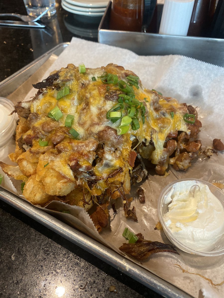 wilbertsmusic's tweet photo. @meghan_nemcheck My new idea is tater tots with smoked brisket kind of like nachos but with a twist https://t.co/CI6alzQLok