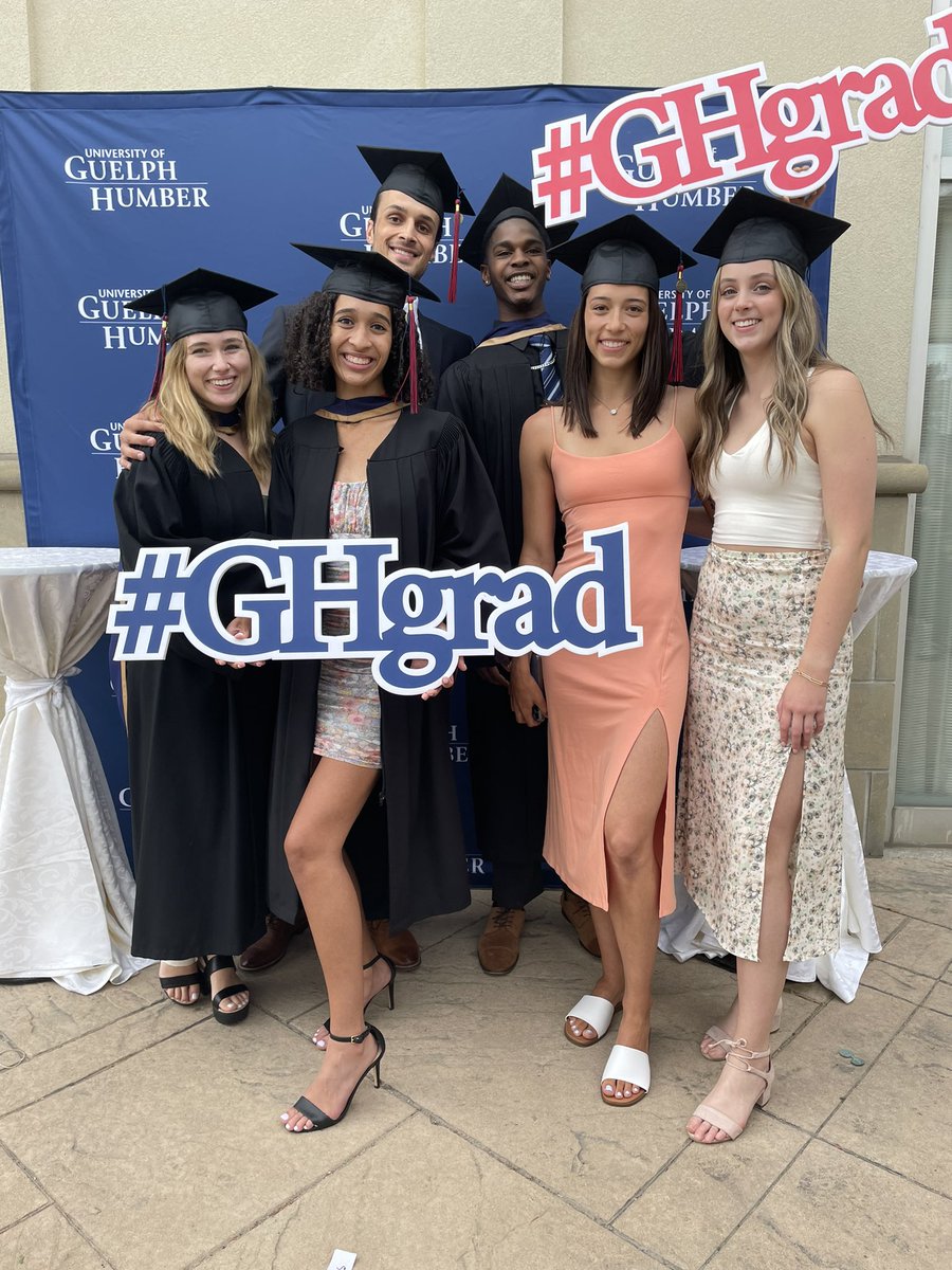 GHalumni's tweet photo. Shout out to our new #GHalumni family members who graduated Kinesiology, & Media Studies today!
Check out these #GHgrad celebrating: https://t.co/vmYww3cuE1