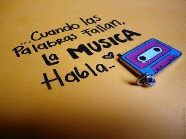 MariaVitdo's tweet photo. Sin música la vida sería un error. 

#FelizDíaDeLaMúsica https://t.co/lXbfUKGE05