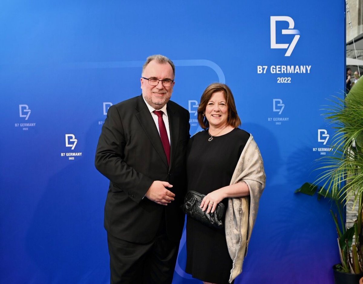 SuzanneUSCC's tweet photo. What an honor to represent American business at the B7 in Berlin. Strong global partnerships and private-sector leadership on issues like trade, energy and climate, digital, health, and infrastructure are needed to build a better, more prosperous future for the world. #B7GER https://t.co/ysAH6hw1qQ