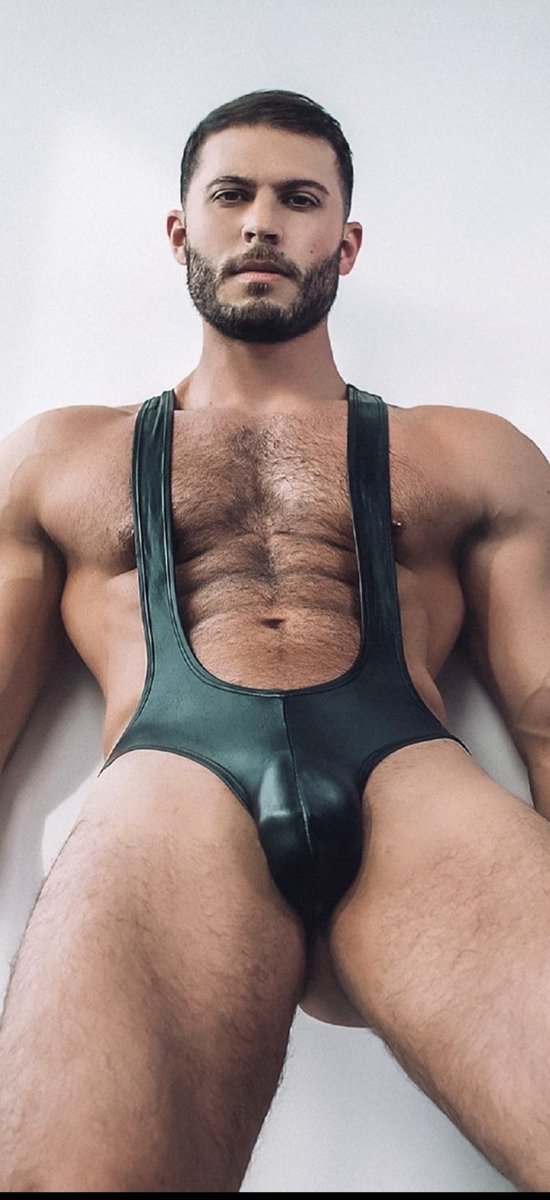 Socks_Spandex's tweet photo. Cum Lick my Singlet 🍆👅 https://t.co/llhdEsx00D