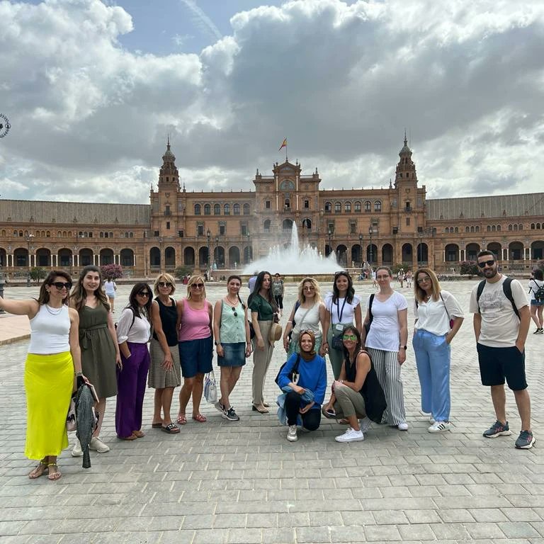 masalvar34's tweet photo. "Şiddet Yok Masal Var" projesinin İspanya hareketliliğindeki öğretmenler Mindfulness Eğitimi' nin ilk gününde tanışma ve kültür tanıtımı ile kurs etkinliklerine başladılar.
@istanbulilmem @ABBaskanligi @ulusalajans  @istmem_abhibe https://t.co/pW4ablLgv3