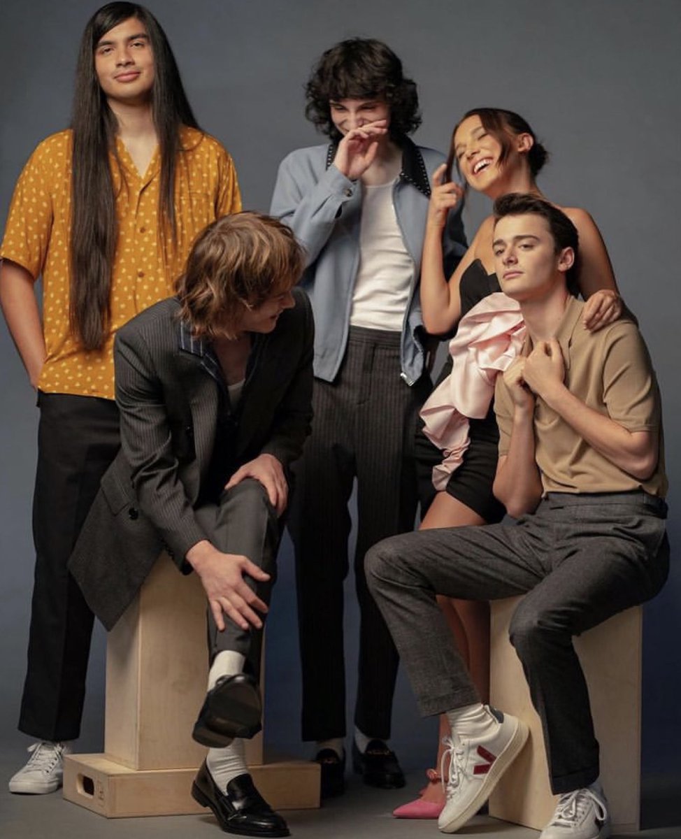 sophie_0871's tweet photo. Love them #StrangerThings4 #CaliGang ❤️ https://t.co/UYtT1TUnGL