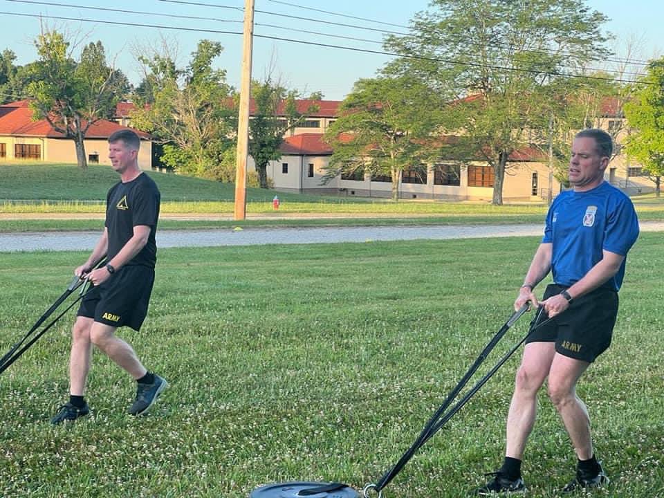 It’s not everyday the DCG from <a href="/10MTNDIV/">10th Mountain Div.</a> visits TF Patriot during #CST. Thanks for the workout Sir!