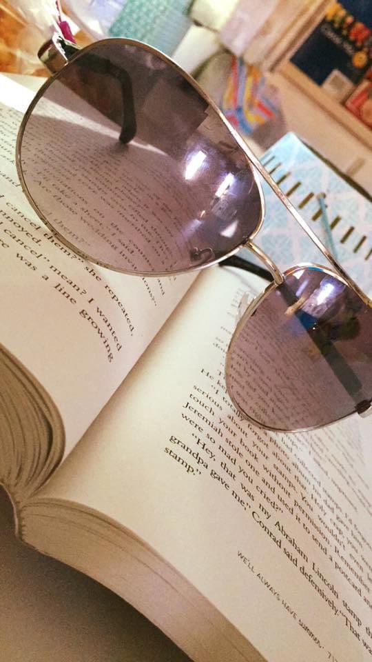 SarahhhLynne's tweet photo. Read #TheSummerITurnedPretty  series back in 2014 / 2015 and my young adult novel heart is dying over the new series on Amazon. Although different, I loved it! 🌞 I do like Jeremiah but  #teamconrad @jennyhan https://t.co/mS9yaLIUPU