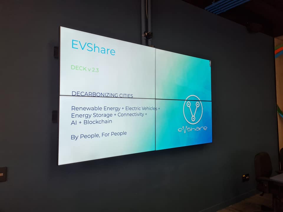 EVShareMobility's tweet photo. #EVShare organized an important and prestigious event in partnership with @DomCabral, at the FDC campus in Alphaville, #NovaLima.
@EJMun, CEO of EVShare, said: "The goal is to create a Consortium of Municipalities, leaders in #decarbonization". https://t.co/X8ctDKbs9P