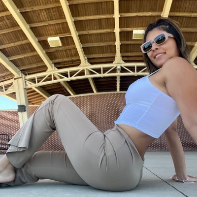 Marisel_2310's tweet photo. #NuevaFotoDePerfil https://t.co/vHMdvnL15Z