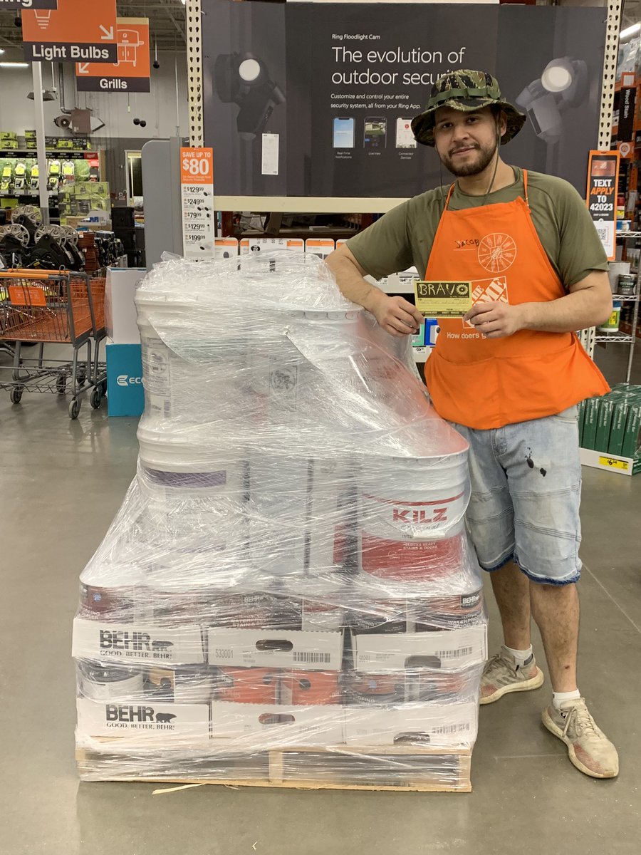 Safety bravo to Jacob for an amazing job taking pallet wrapping personal! @MAPMTomD239 @brenten_ludlow @Ryan05737690 @MystiHammes @BPlantenberg