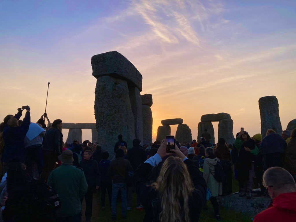 Bore da from Stonehenge #solistice