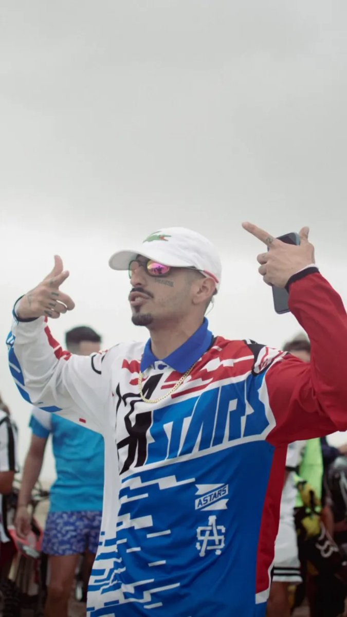 Se te extraña NOBA 🥲😭

Les dejo este fondo