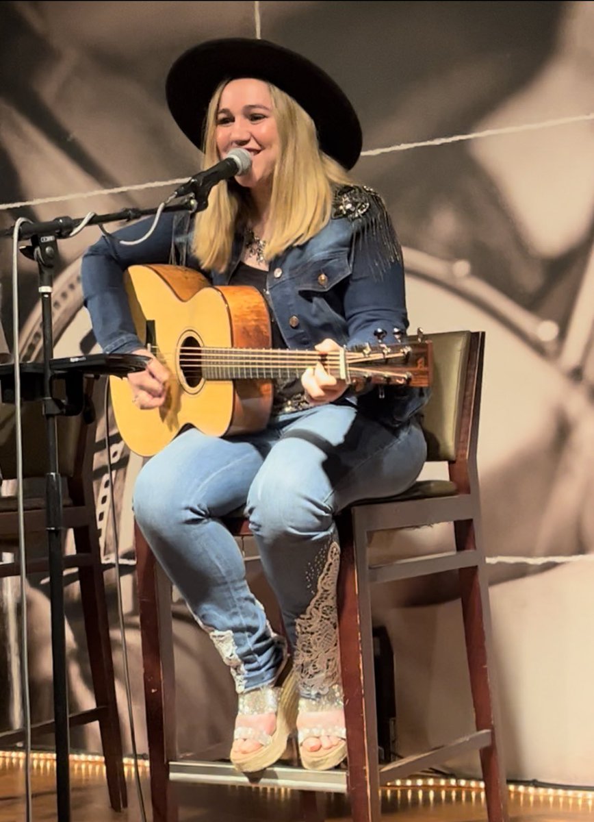 Michelle Canning tweet media