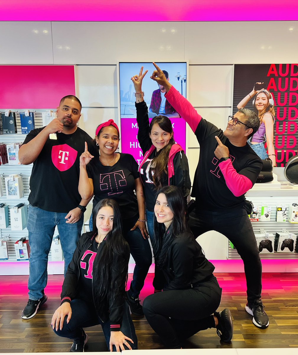 At #HSIHOUSE we are always ready for every Monday! 💪
#miaminorth @tmobilecareers